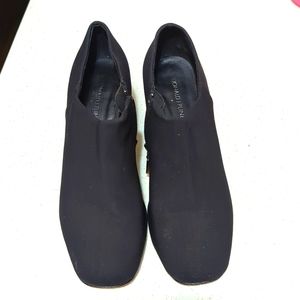 Donald J Pliner Chelsie Black Pump